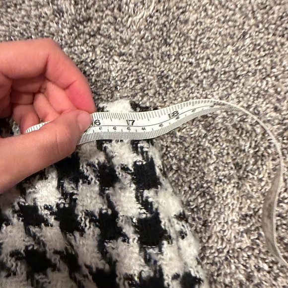 Spanner Classic Black and White Houndstooth Skirt size 14 EUC - Picture 4 of 6